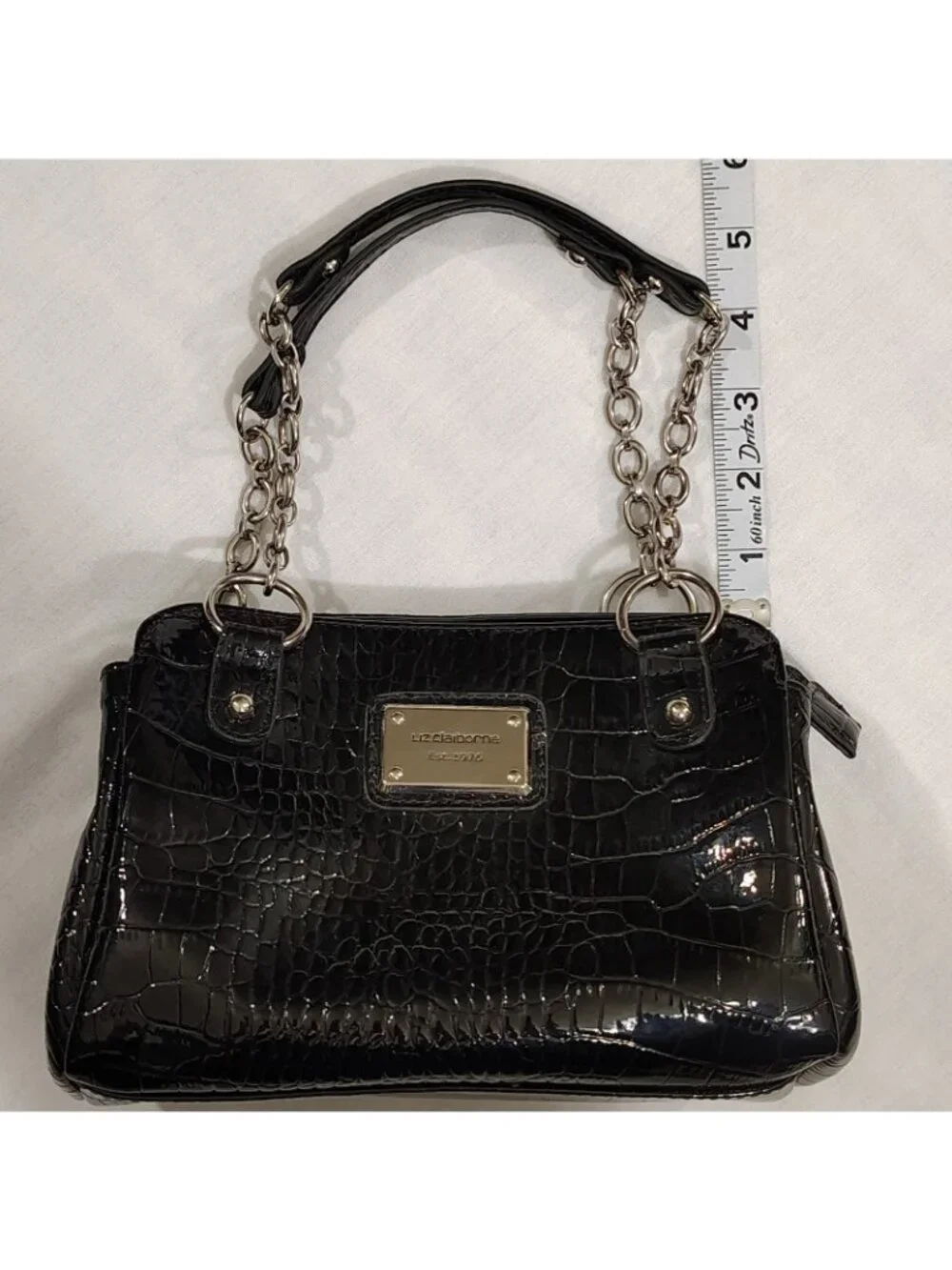 Liz Claiborne Handbag Purse Black 9"x6" Faux Croc Leather Shiny Pockets Chain - Picture 12 of 16